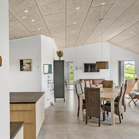 Lk1874-lokken-furreby-kirkevej-106-b * 루켄