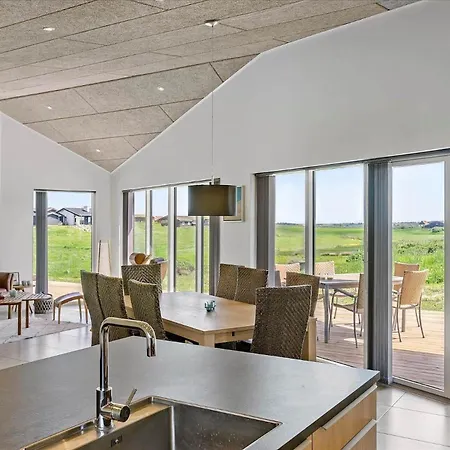 Lk1874-lokken-furreby-kirkevej-106-b * 루켄